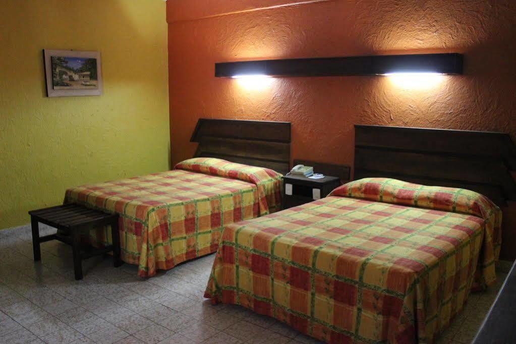 Hotel El Rancho Tuxtepec 外观 照片